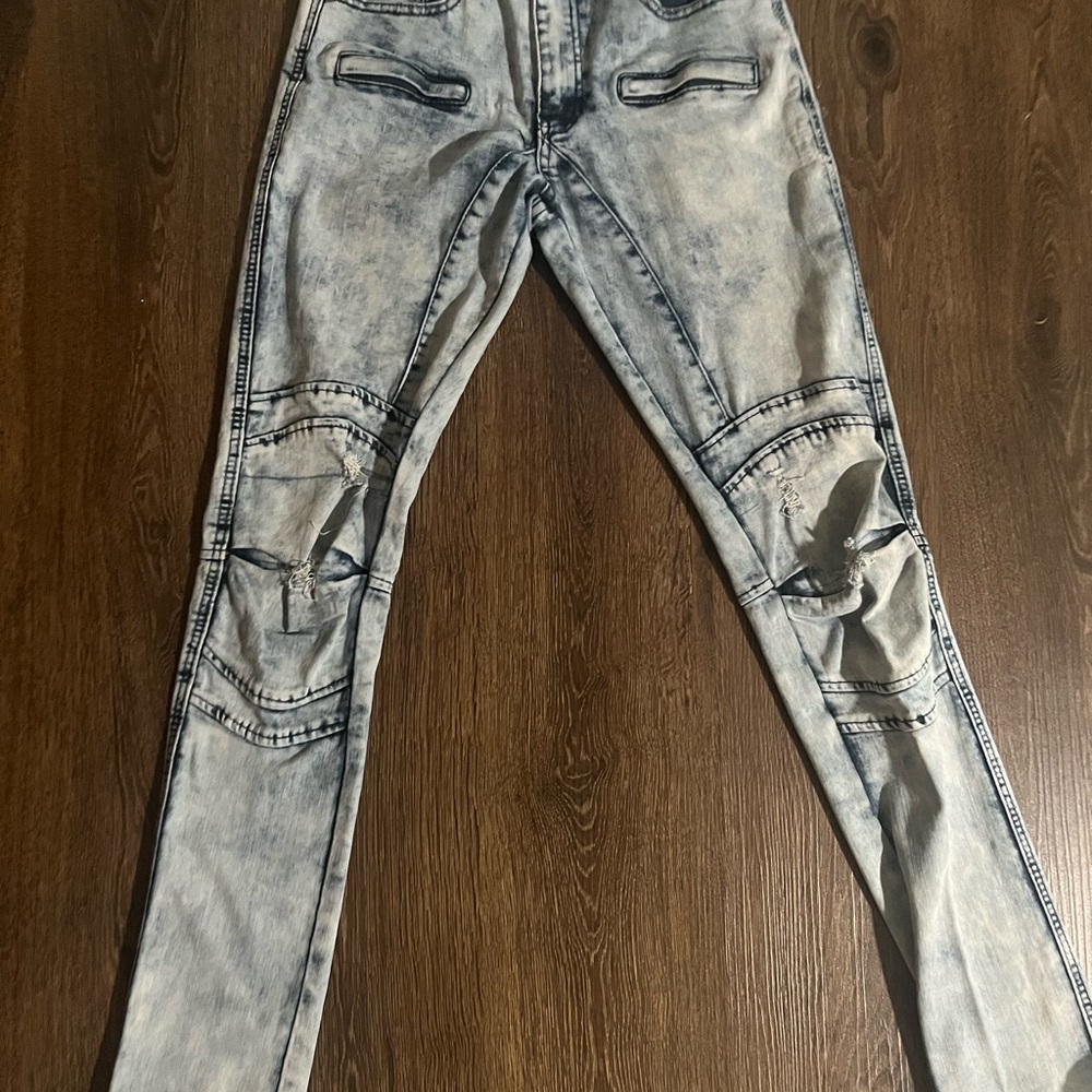 Distressed Light Wash Jeans
